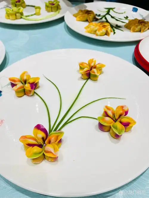 被金昌的七彩养生饺子宴惊艳到了,这么美的拼盘,你都不好意思动筷子!