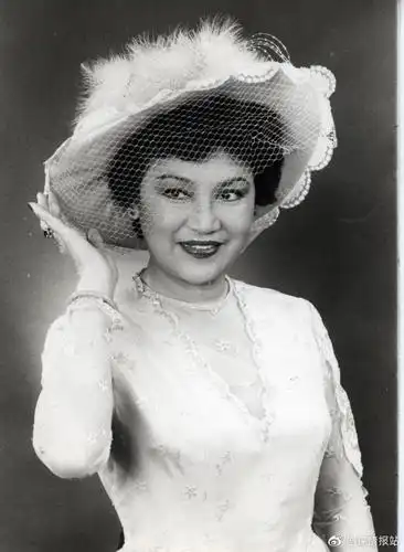 李香琴设灵,刘德华周润发送花牌,苗侨伟曾华倩黄日华到场送别