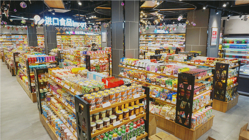 金湖又多一座零食的新地标,这家超火的网红零食店又开新店了!