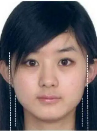 赵丽颖早期出道时的照片和现在的照片对比精致了很多,_圈子-新氧美容