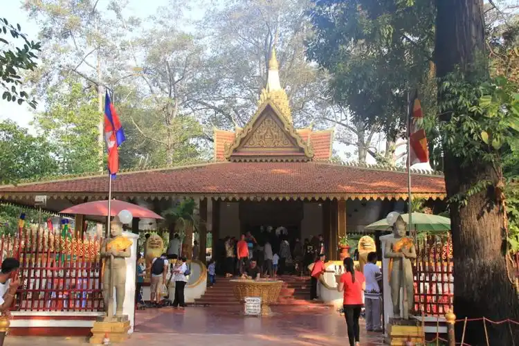 暹粒市香火旺盛的姐妹庙