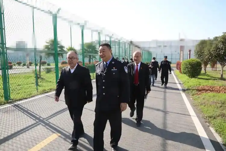 市中级法院到九成监狱调研减刑,假释案件实质化审理