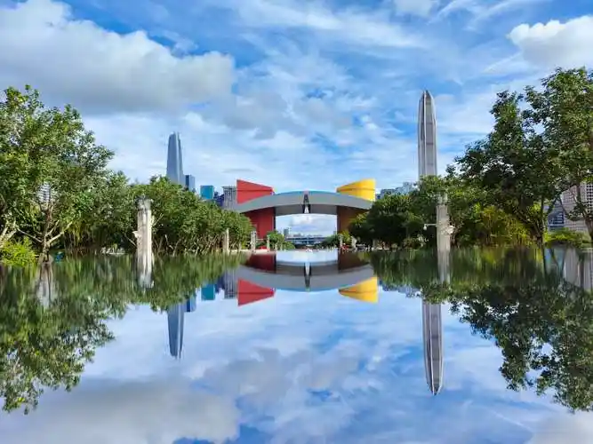 镜面世界-市民中心