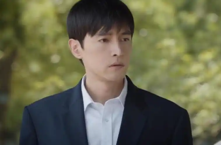 胡歌新剧演技被嘲多骂骂他吧这或许是件好事