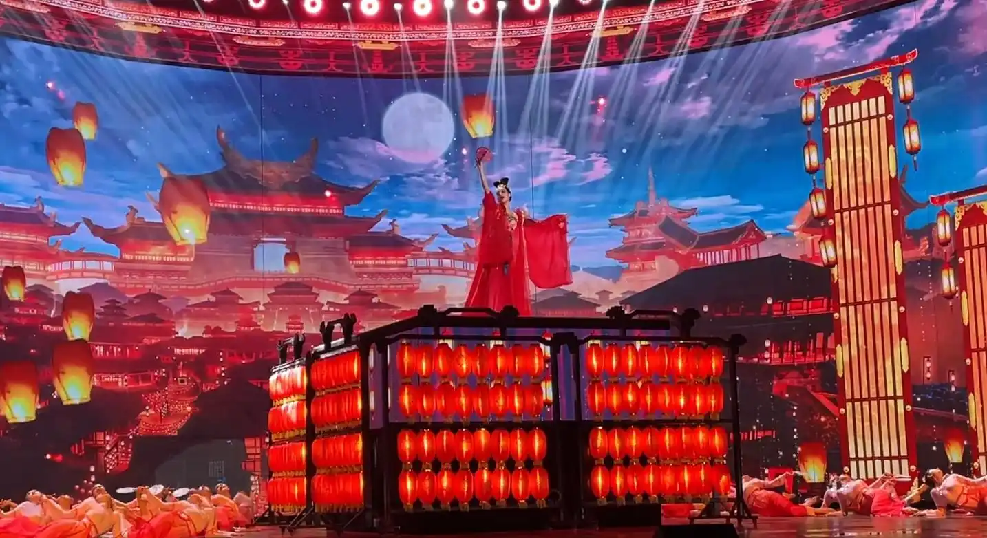 湖南卫视春晚收视夺冠地域节目扶贫内容都是巨大亮点