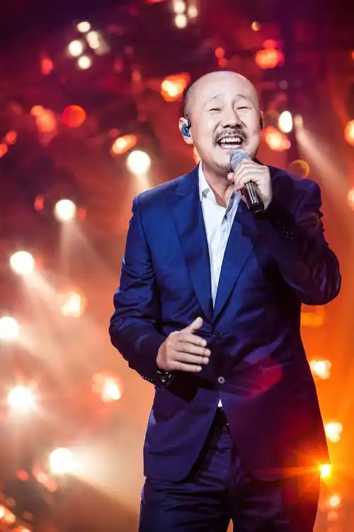腾格尔《歌手2018》高清图片_明星_美桌图片库