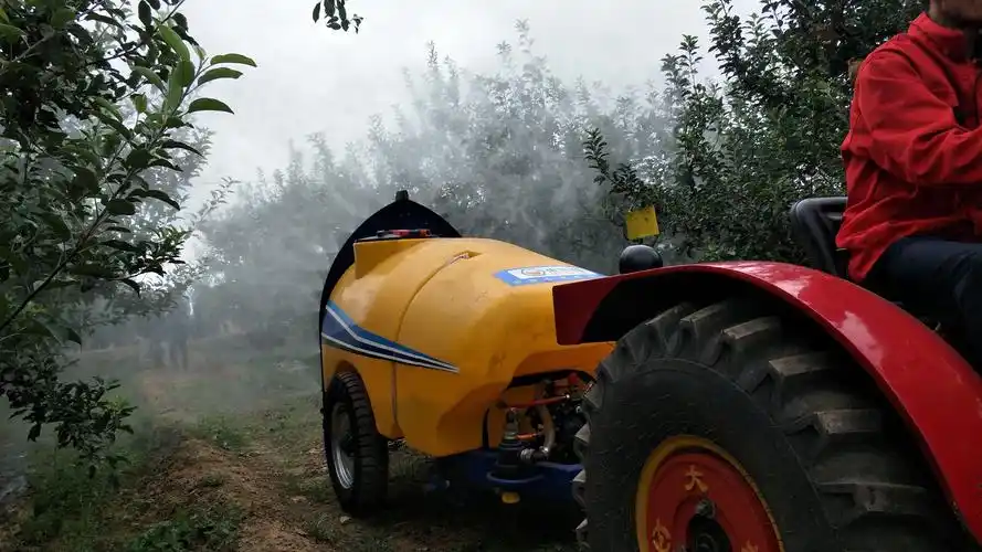 果哈哈牵引式果园喷雾机专业供应商——质优价廉的果园喷雾机-果树