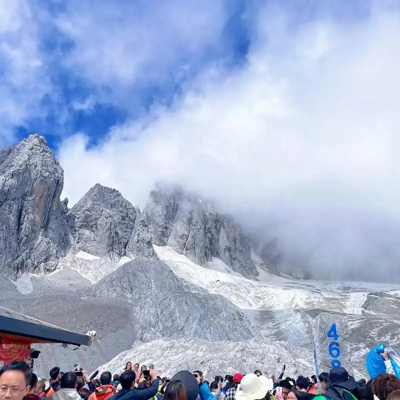 91:99丽江.玉龙雪山 你一句青春没有售价 我从山底吸氧到山上