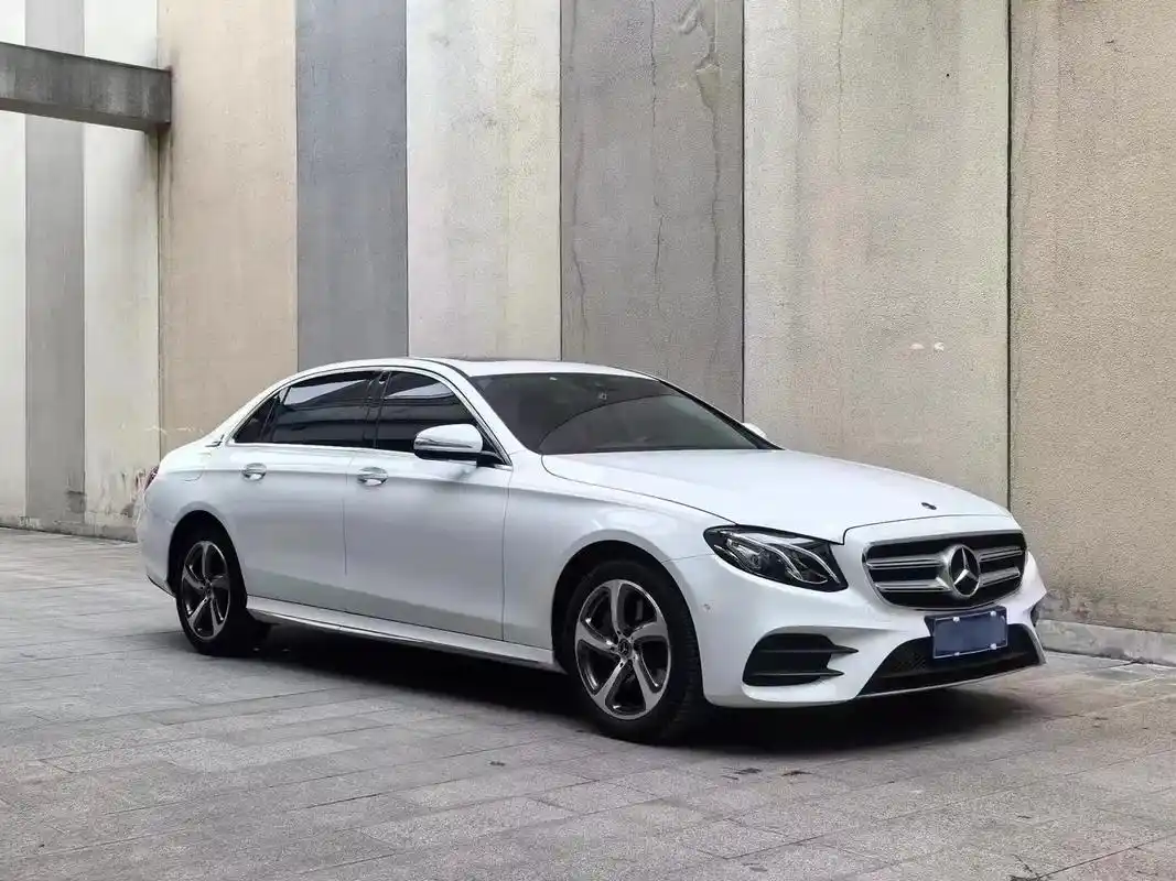 新到店 17年奔驰e300l 07私家一手 实表8万多公里