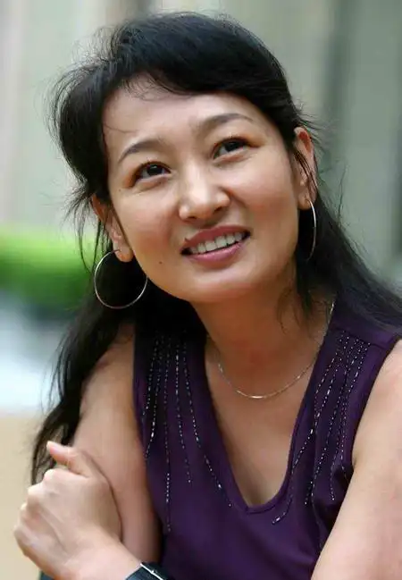 腾格尔前妻披露昔日恩怨 离婚只因太累了