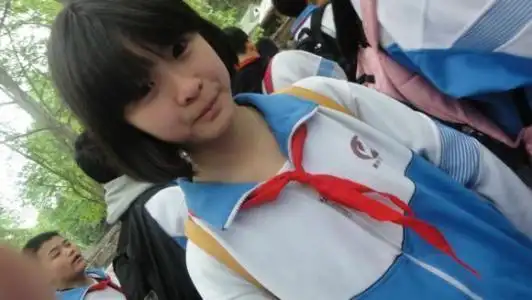 四川自贡12岁女孩跳楼身亡,她跳楼的原因是什么?