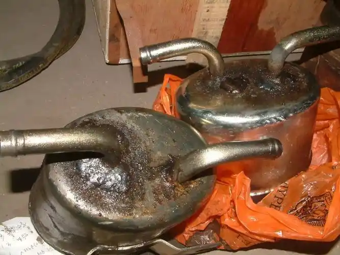 拖拉机花式漏油耽误农忙作业!厂家,经销商称:拖拉机漏油很正常