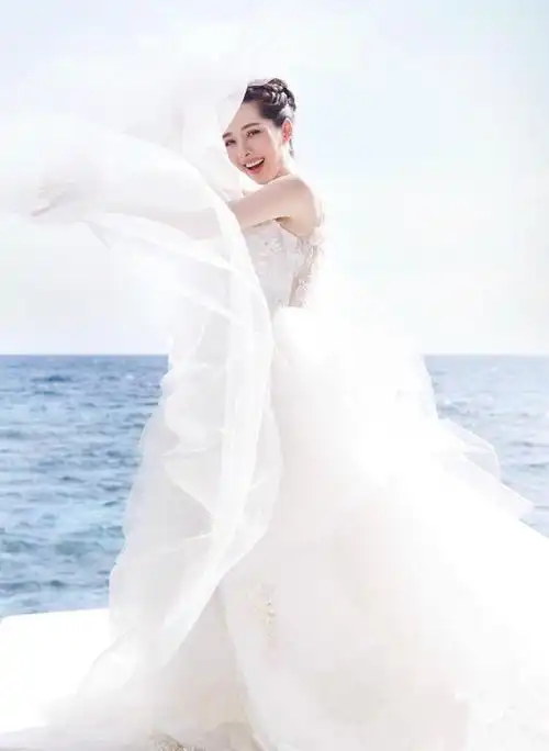 郭碧婷唯美婚纱照