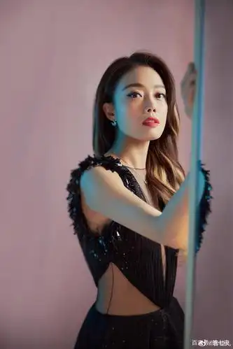 容祖儿罕见性感,现身精品风格云盛典,透视装让人浮想联翩