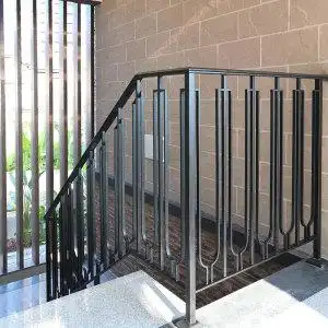 广州可定制铁艺栏杆阳台护栏室内外露台楼梯扶手家用别墅庭院围栏