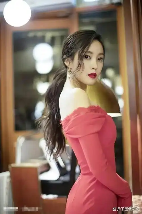 韩国女明星朴孝敏的时尚美照真是太漂亮了