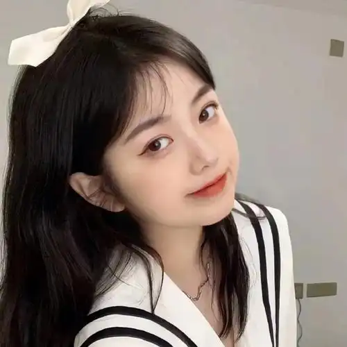 可甜可咸的女生头像