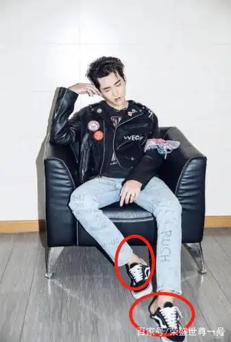 赵丽颖小脚忍了,吴亦凡大脚忍了,郭京飞的脚忍无可忍,太可爱了