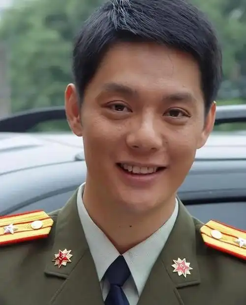 演员傅程鹏:出名后不要妻儿,净身出户娶周丽淇,前妻红了他糊了