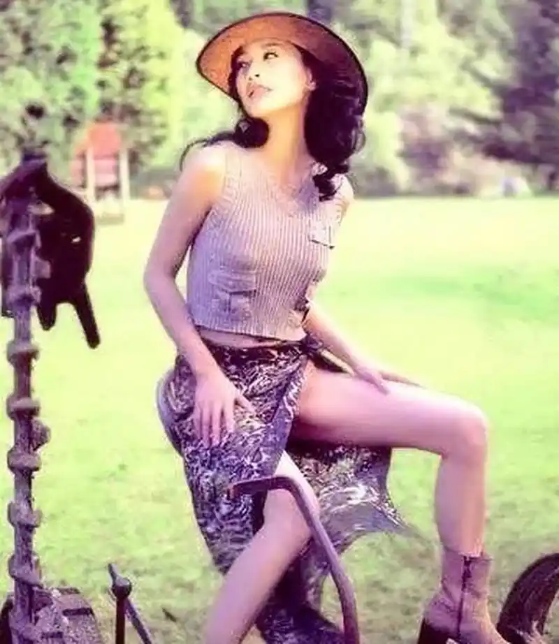 没想到,张庭年轻的时候这么豪放,惊到我了!