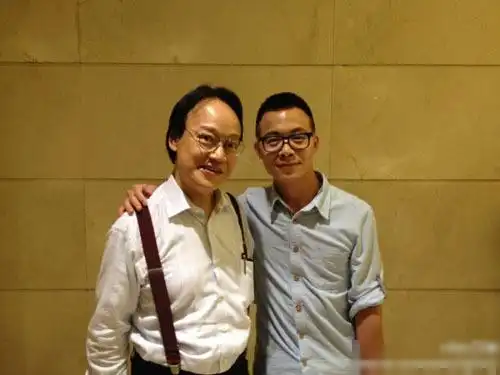 近日,因出演琼瑶剧而为观众熟知的金铭,被传恋上某宣传公司老总安玉刚