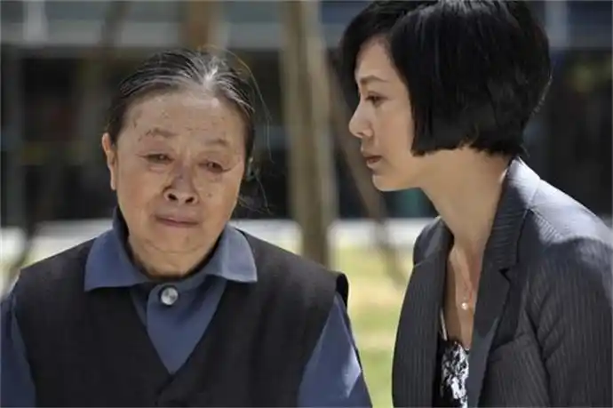 苏岩是张少华的女儿吗苏岩是张少华和谁生的