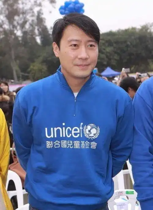 54岁黎明近照曝光我红遍过全世界但我的深情只给了她