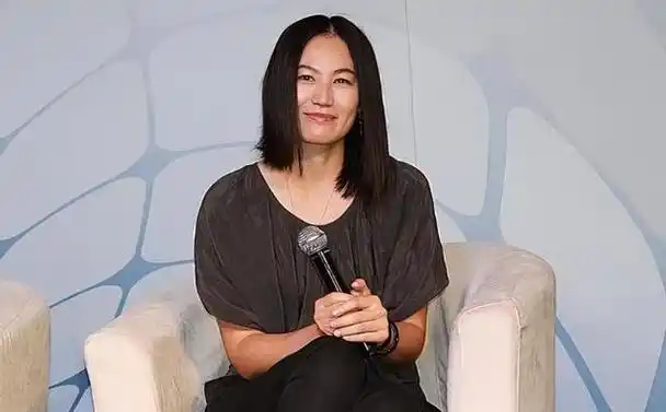 同是窦唯的基因,把王菲的女儿与高原的女儿对比,差距就出来了