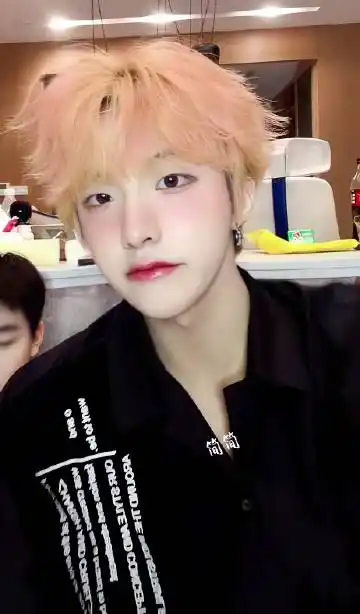 聂胡刘成超话#聂胡刘成# 你是星河璀璨,阳光照耀.