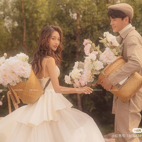 新婚纱照原木画架创意田园风格拍摄花筐影楼旅拍装花藤编背篓道具