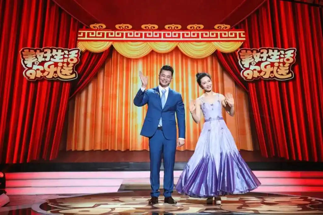 2019年春节期间,广东卫视《美好生活欢乐送》爆笑上演,该节目通过串编