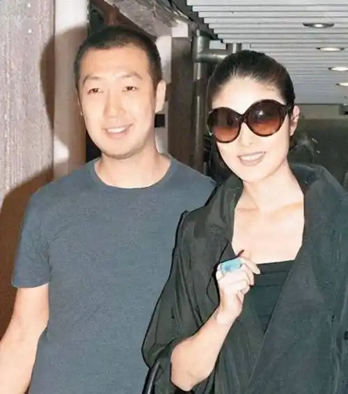 "天之娇女"陈慧琳:背景强大让向华强低头道歉,想与刘德华结亲家