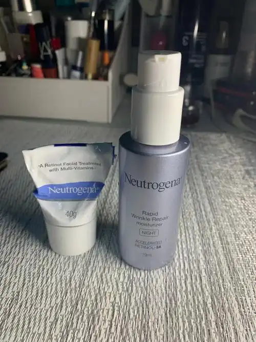 露得清a醇晚霜新旧对比