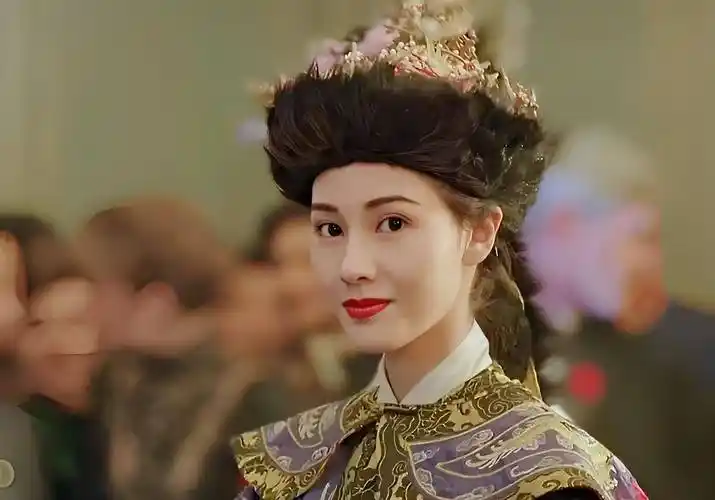 刘銮雄开记者会抹黑旧情人,李嘉欣隔空应战:某人该去做绝育手术