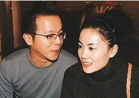 栾树王菲什么关系还有联系吗 王菲第一次给栾树怎么认识恋情回顾