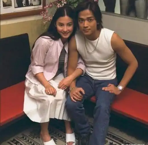 才发现,为啥张柏芝老是对谢霆锋念念不忘,原来一厢情愿的并非她