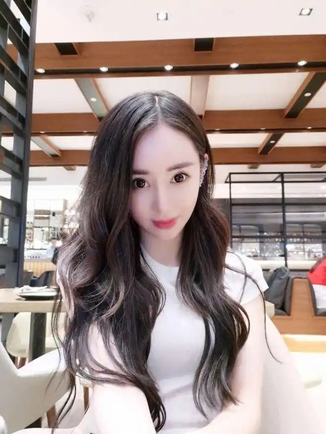 程琳:非主流时代的网红鼻祖,销声匿迹多年后重回网络,离异单身