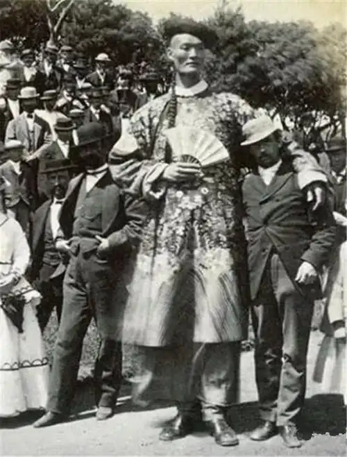 晚清巨人詹世钗比姚明还高18厘米红遍欧洲的清朝网红