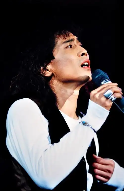 60岁的齐秦年轻时长啥样?这些生图首度曝光,大量帅照令人惊艳