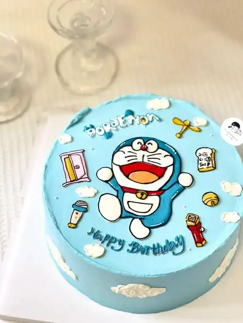 哆啦a梦手绘蛋糕