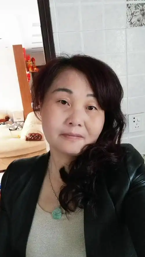 49岁离异女征婚照片(id:96241606)_江西抚州征婚交友_珍爱网