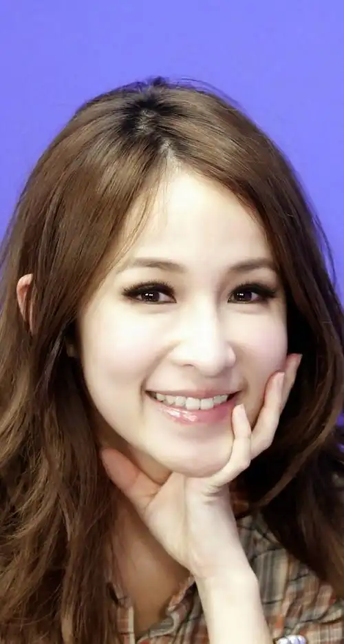 华语小天后萧亚轩性感写真