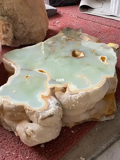 自然界各色各样天然材料玉石是绝对的佼佼者