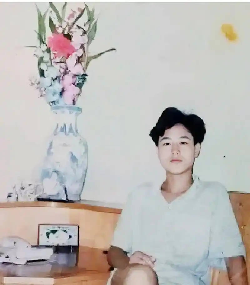 90年代,年轻的张颂文以摄影闻名.