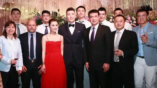 李根北京婚礼闵鹿蕾领首钢队道喜