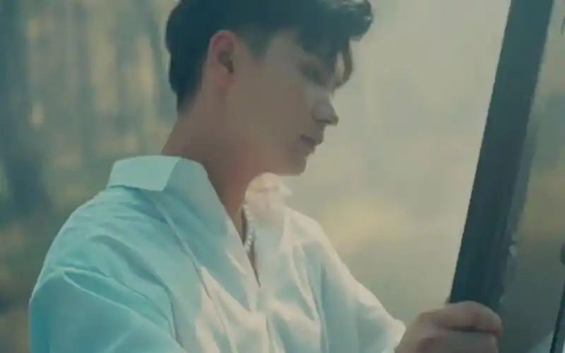 《雾里》歌曲mv,原唱:姚六一_1