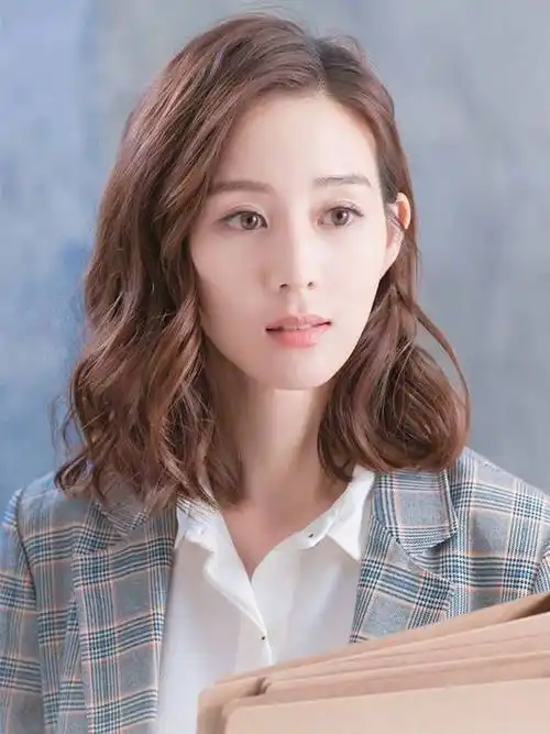 36岁依旧是少女姿态!这样的女人,能撩到彭于晏也不奇怪!