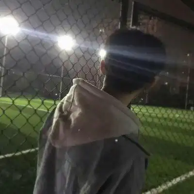 分类:帅哥/背影/韩版顶下踩下