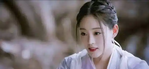 说《画心师》是祝绪丹的完美古装秀,自然是不能错过各种颜色,她在剧中