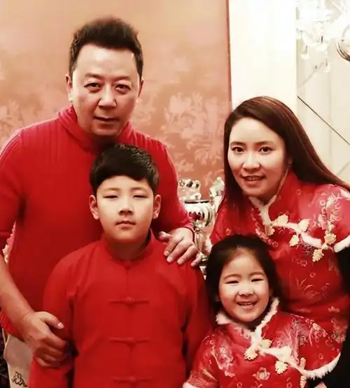 这一次,嫁给郭涛18年后,李燃终于明白放弃"年薪百万"的代价